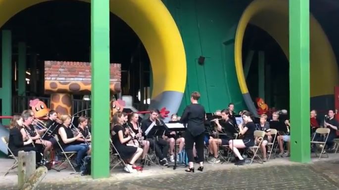 Klein Harmonieorkest & KZHM in Wunderland Kalkar